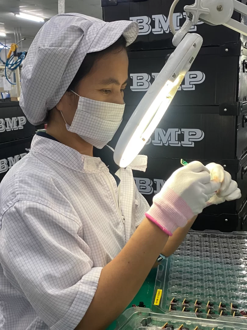 manual hand soldering at bigmate philippines inc