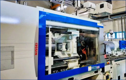 Injection molding machine at Bigmate Philippines Inc